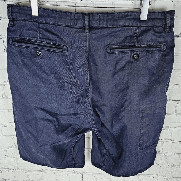 DU/ER | flat front shorts - Picture 2 of 4